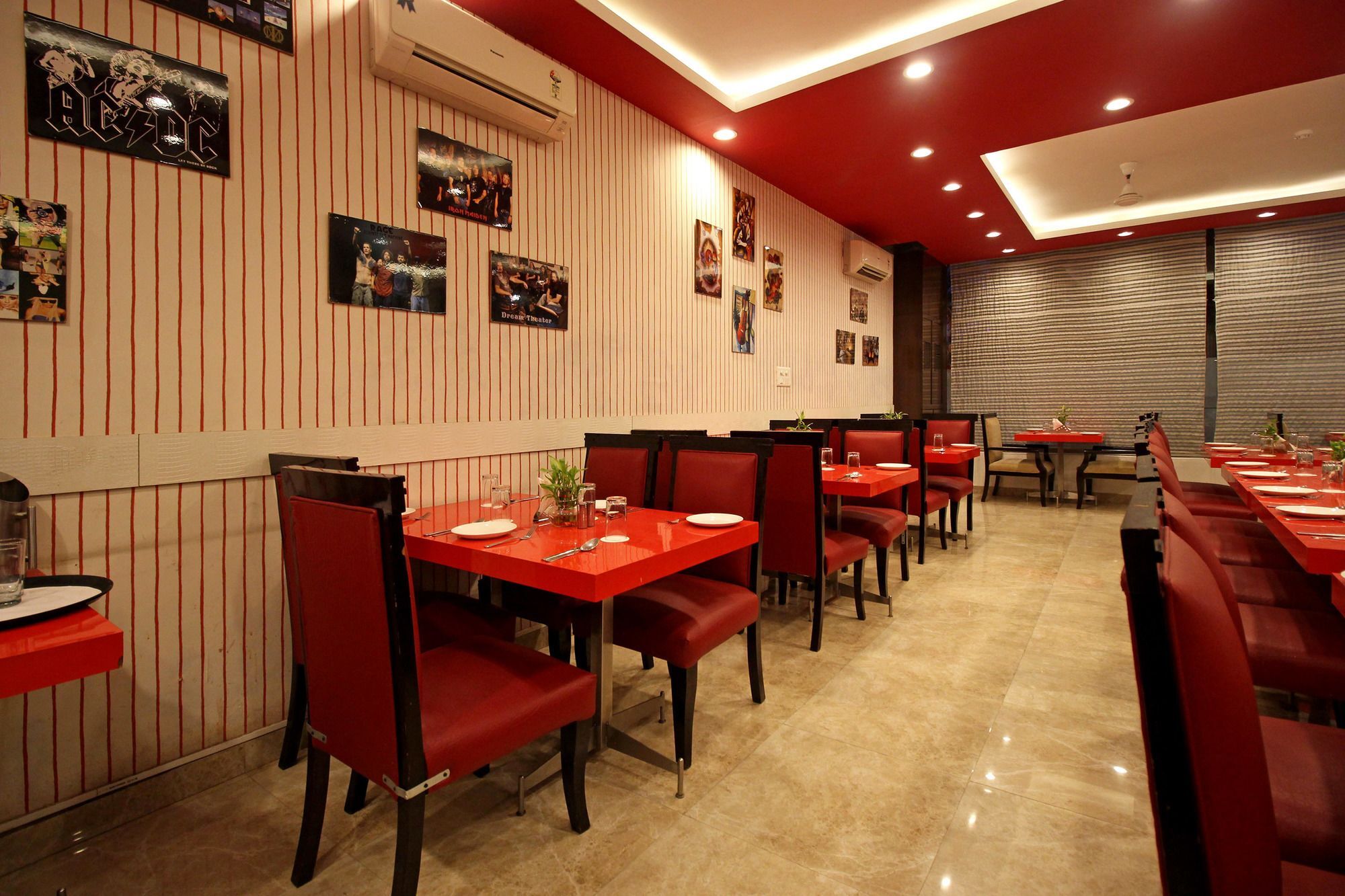 Oyo 9841 The Vivir 1 Hotel Noida Exterior foto
